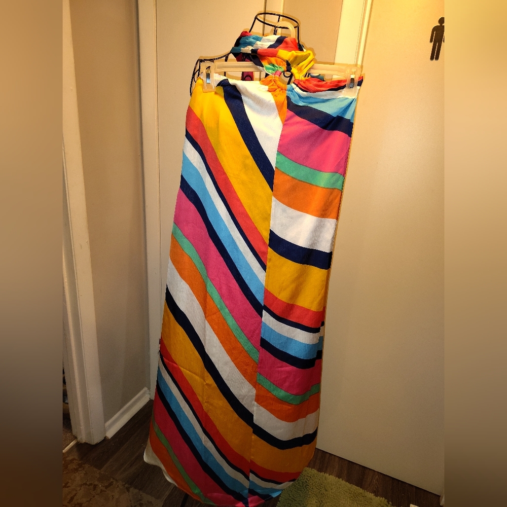 The Drop Multi Strip Tie Behind Neck Size Medium (NWT)